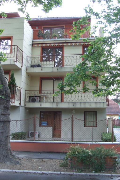 שיופוק Villa Palazzo Apartments מראה חיצוני תמונה